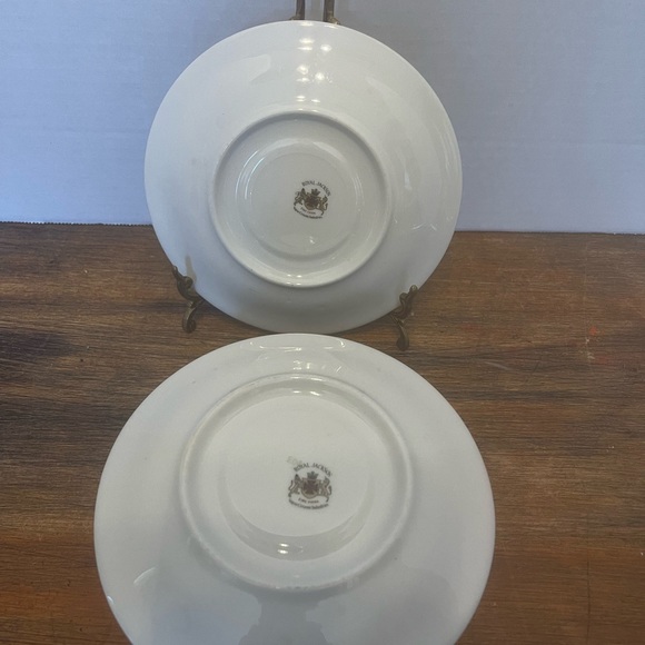 Vintage 1940’s Royal Jackson Emarld Ivy Saucer (11 available) - Picture 3 of 7